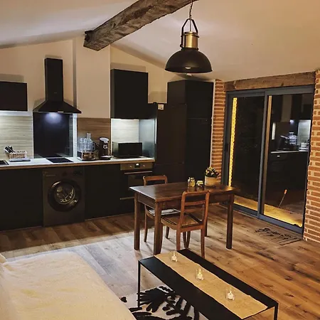 Holiday home Briques & Bulles